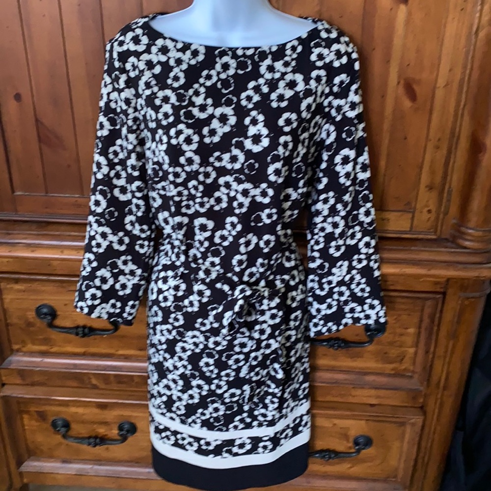 - H&M floral Black and white dress size 10,  100% polyester